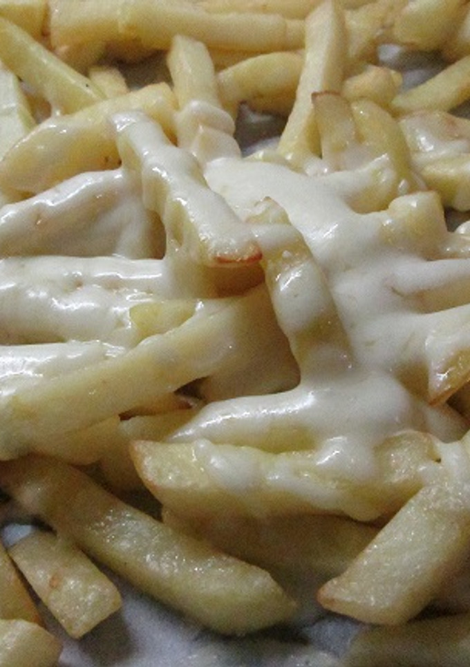 Una foto de Patatas con queso mozzarella al horno