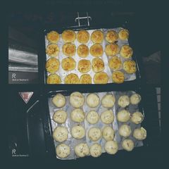 A picture of Baked stuffed buns.