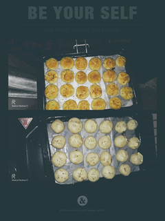 A picture of Baked stuffed buns.