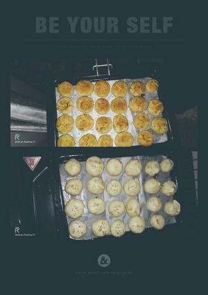 A picture of Baked stuffed buns.