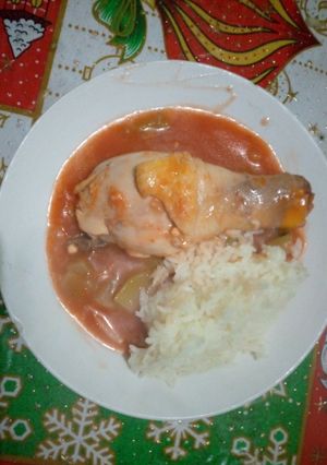 Una foto de Pollo guisado