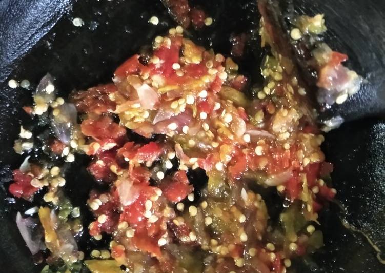 Sambal Bawang merah sederhanaš„°