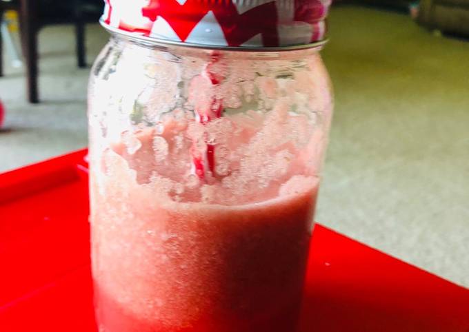 Steps to Make Favorite Refreshing Watermelon juice