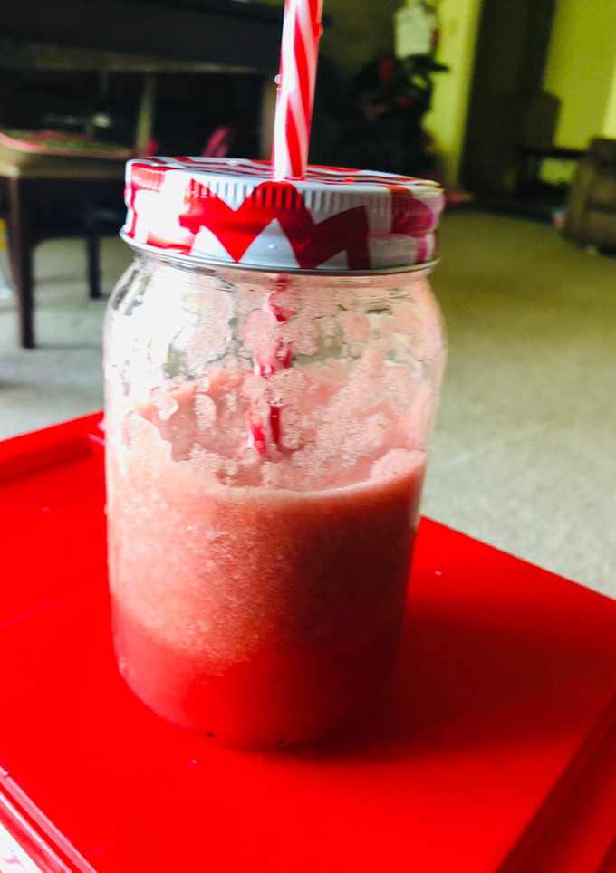 A picture of Refreshing Watermelon juice.
