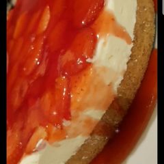 A picture of Strawberry cheesecake.