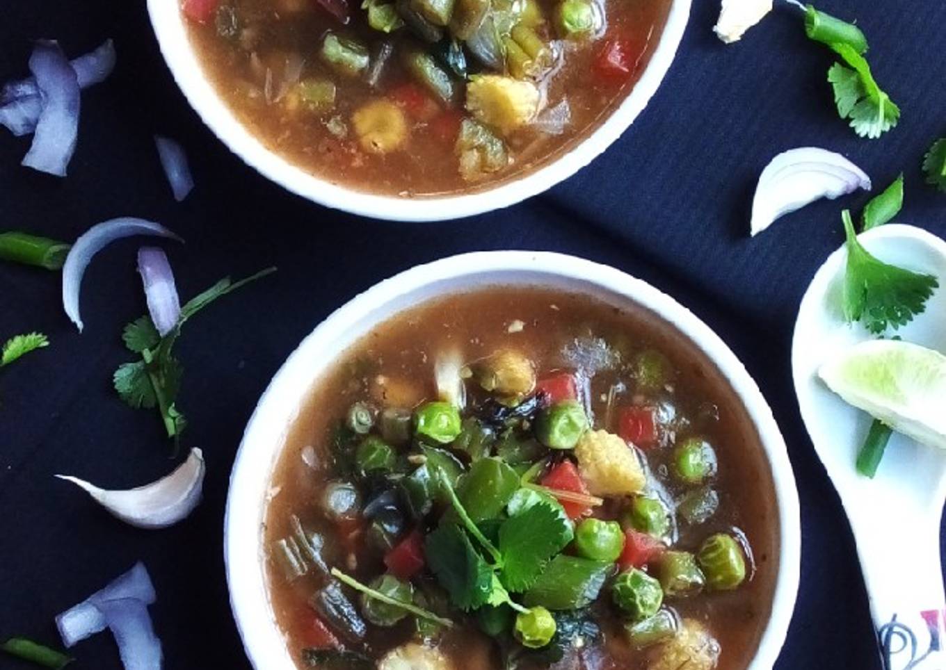 Baby corn soup with vegetables