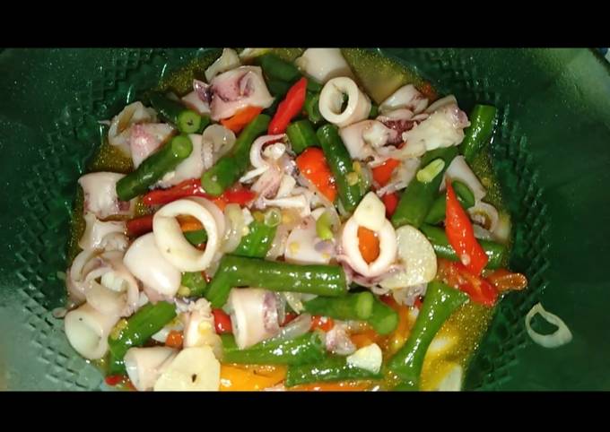 Resep Tumis Cumi Kacang Panjang oleh Kuwiin - Cookpad