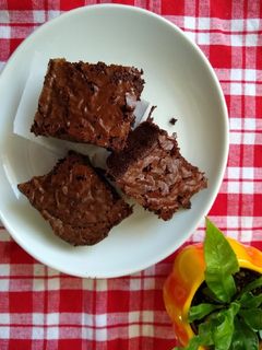 A picture of Dark Chocolate Brownies.