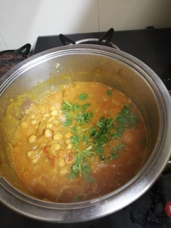 சென்னா மாசலா. ஹோட்டல் ஸ்டைல் (Channa masala recipe in tamil) செய்முறை முக்கிய புகைப்படம்