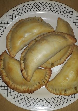 Una foto de Empanadas de verduras (Arvejas, zanahoria y choclo)