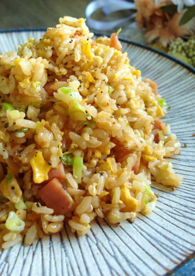【一人食】火腿醬油炒飯 的食譜成品照片