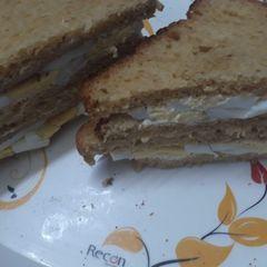 A picture of Egg and Salaami Sandwich.
