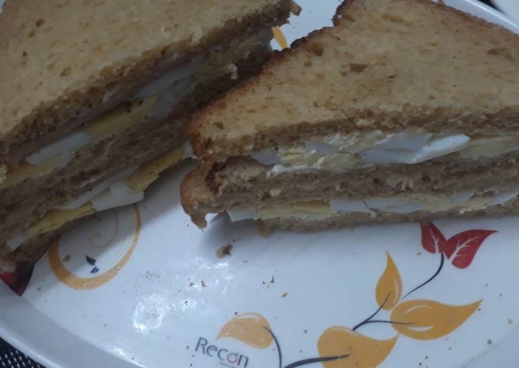 Egg and Salaami Sandwich