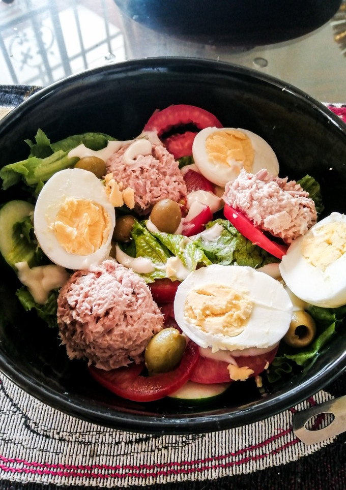 Una foto de Ensalada de tuna con huevo🥗