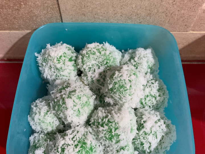 Cara Buat Kue Klepon SP Kitchen Yang Enak Banget