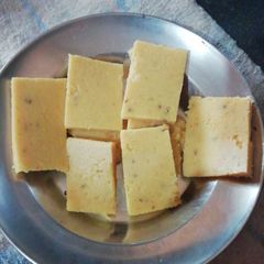 A picture of Besan patoda.