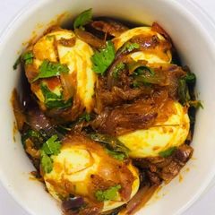 A picture of Egg Semi-Gravy.
