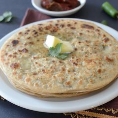 A picture of Aloo Paratha.