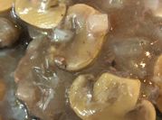 Una foto de lomo al champignon sin crema