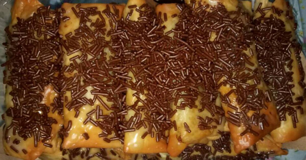 Resep Pisang kriyuk topping coklat oleh Hnniey Cookpad