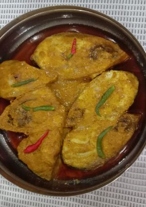ইলিশ ভাপা (Ilish bhapa recipe in Bengali) রেসিপির প্রধান ছবি