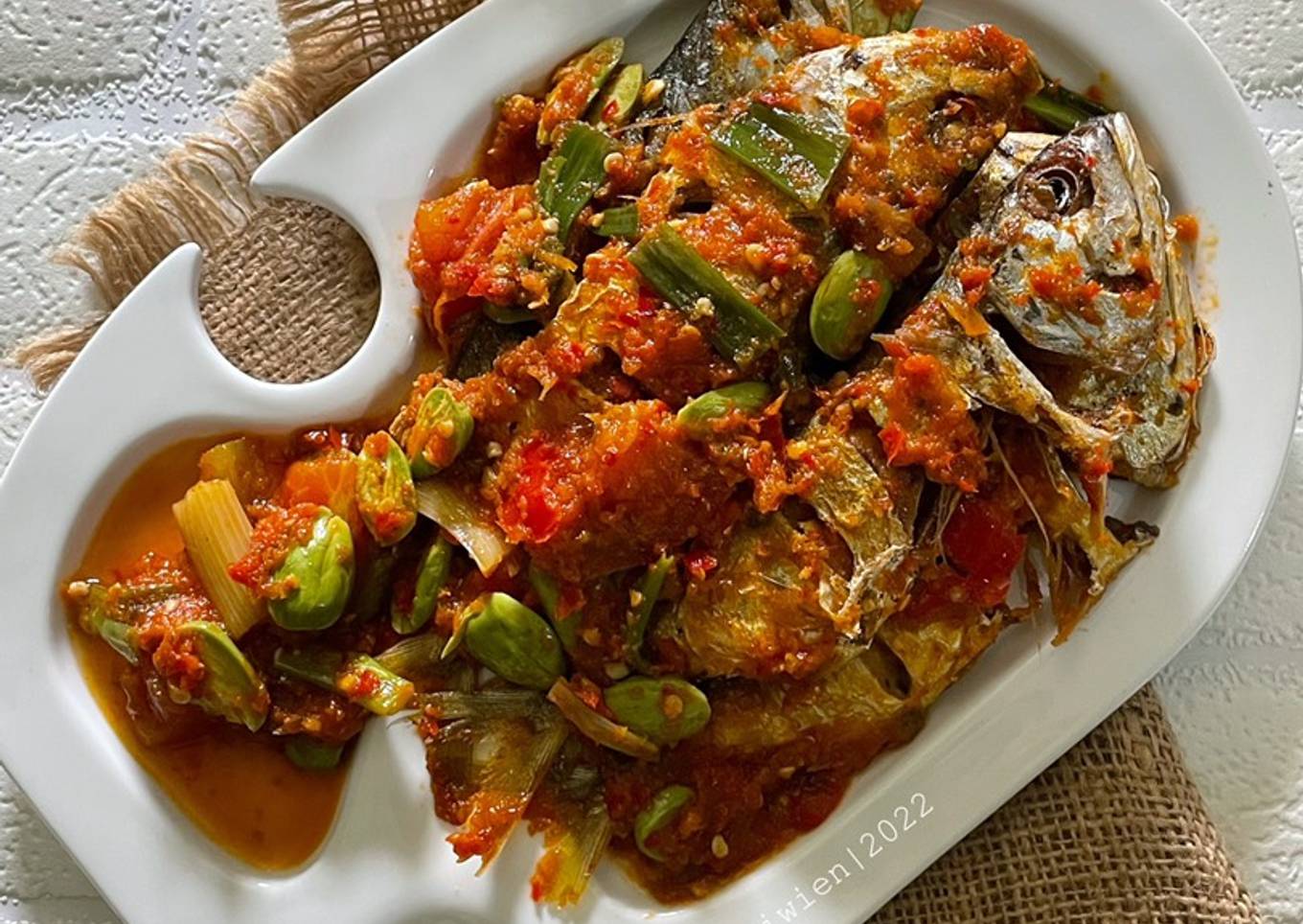 Ikan Goreng Kuah Balado