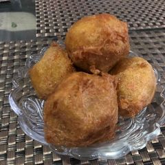 A picture of Yam balls.