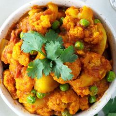 A picture of Gingery Aloo Gobi.