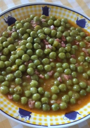 Foto principal de Guisantes con jamón