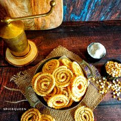 A picture of Pottukadalai Murukku.
