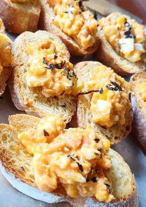 Foto resep Spicy Mayo Bruschetta, Menu sarapan super gampang