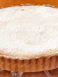 Apricot frangipane tart
