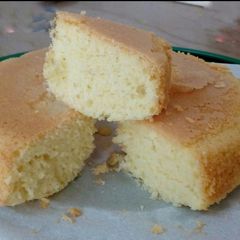 A picture of Vanilla cake.