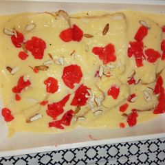 A picture of Bread custard.