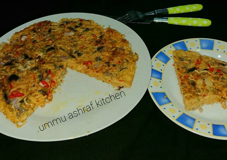 Step-by-Step Guide to Cook Appetizing Indomie pizza