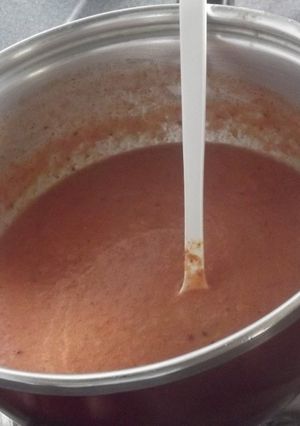 Una foto de Salsa de jitomates asados y cacahuate 