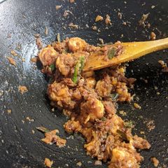 A picture of Simple prawn gravy.