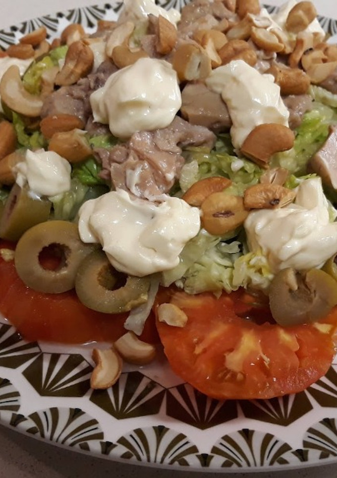 Una foto de Ensalada de hígado de bacalao