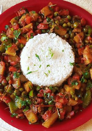 A picture of Aloo Matter Ki bhujiya.
