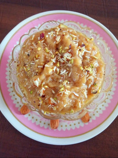 રાજગરા નો શીરો (Rajgira Sheera Recipe In Gujarati) રેસીપી મુખ્ય ફોટો