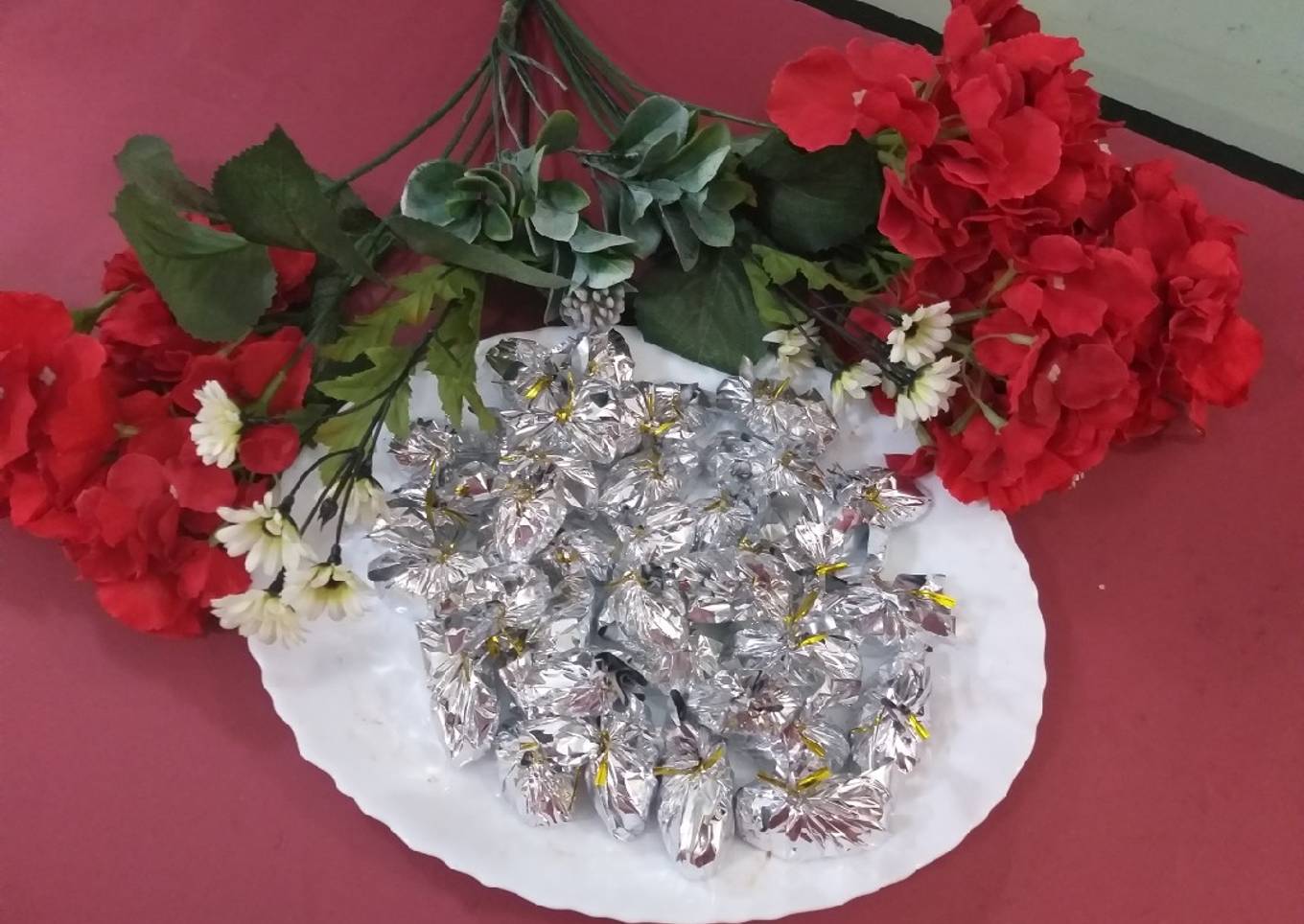 Chocolates in jem and nuts