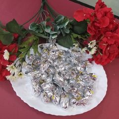 A picture of Chocolates in jem and nuts.
