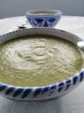 Crema fría de lechuga hoja de roble y pepino