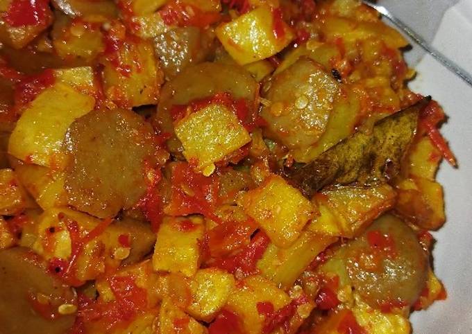 Kentang baso balado