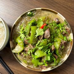 A picture of Vietnamese Stir-Fried Loofa Gourd | Mướp Hương Xào Miến Lòng Gà.