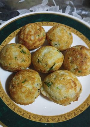A picture of #Rava Appe.