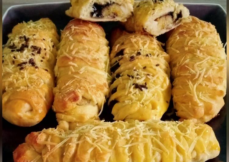 Banana Choco Cheese Bread