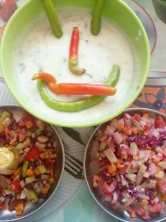 चॉकलेट चीसी वेज. सलाद (Chocolate cheesy veg. salad recipe in hindi) रेसिपी मुख्य फोटो