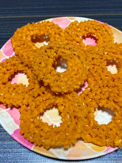 Instant Murukku (Instant murukku recipe in tamil) செய்முறை முக்கிய புகைப்படம்