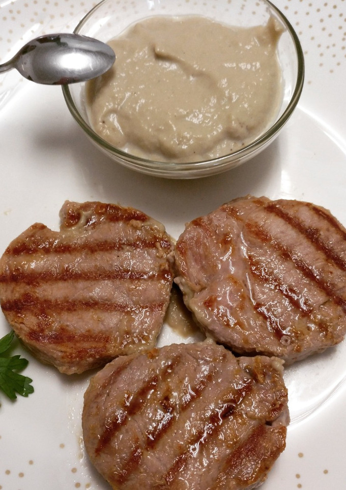 Una foto de Medallones de solomillo con crema de champiñones
